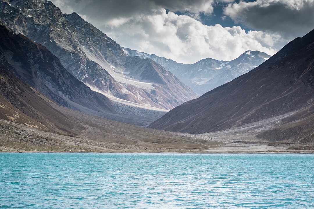 1080px-Lake_Saif_ul_Malook_-_Naran