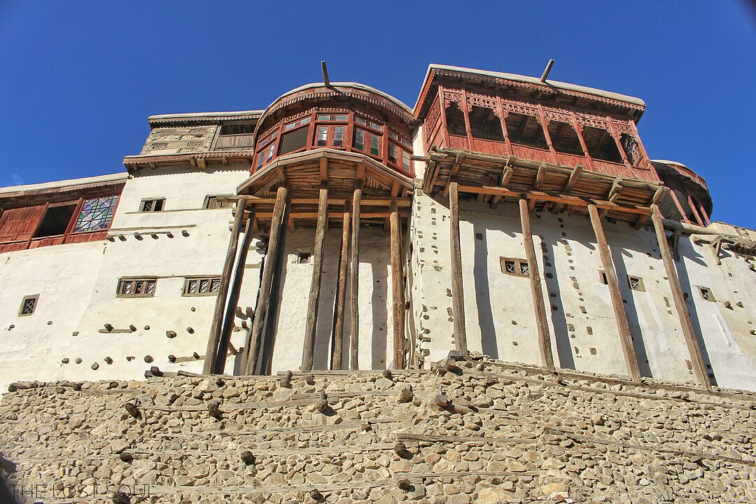 1080px-Baltit_Fort,_Karimabad,_Hunza,_Gilgit_Baltistan