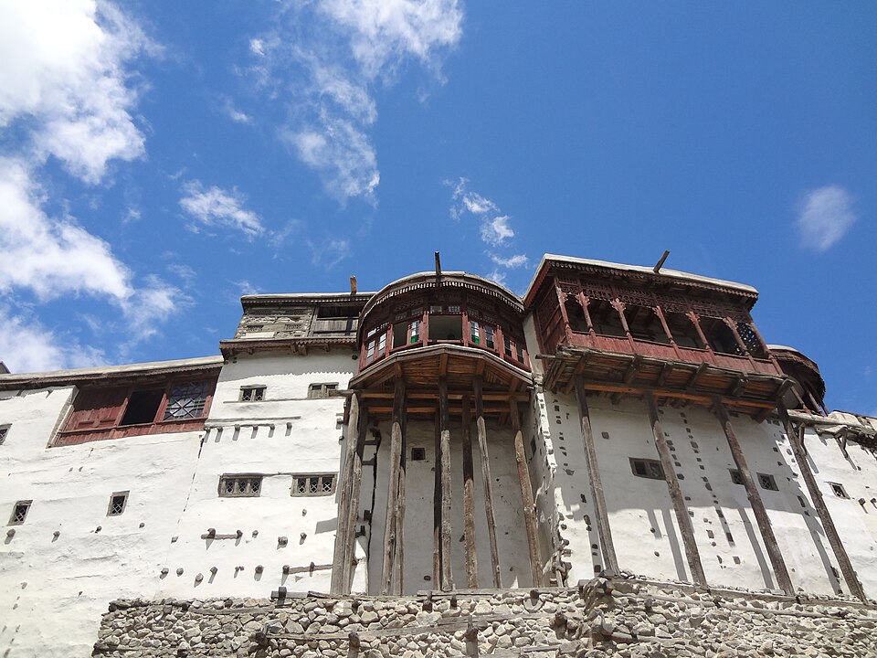 960px-Baltit_fort,_Hunza_Valley